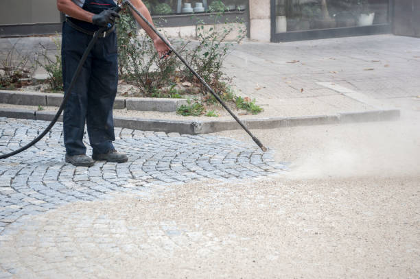 Best Pool Deck Cleaning  in Staffd, OR
