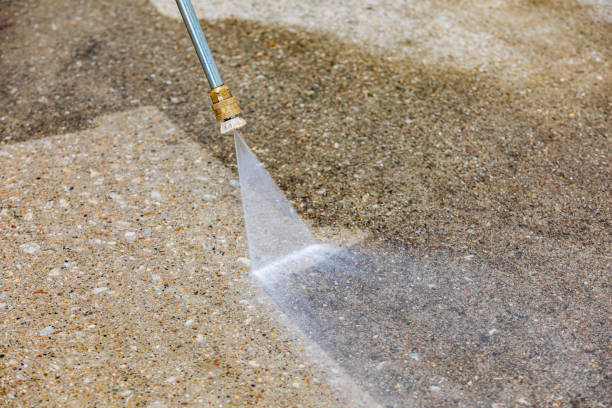Best Sidewalk and Walkway Cleaning  in Staffd, OR